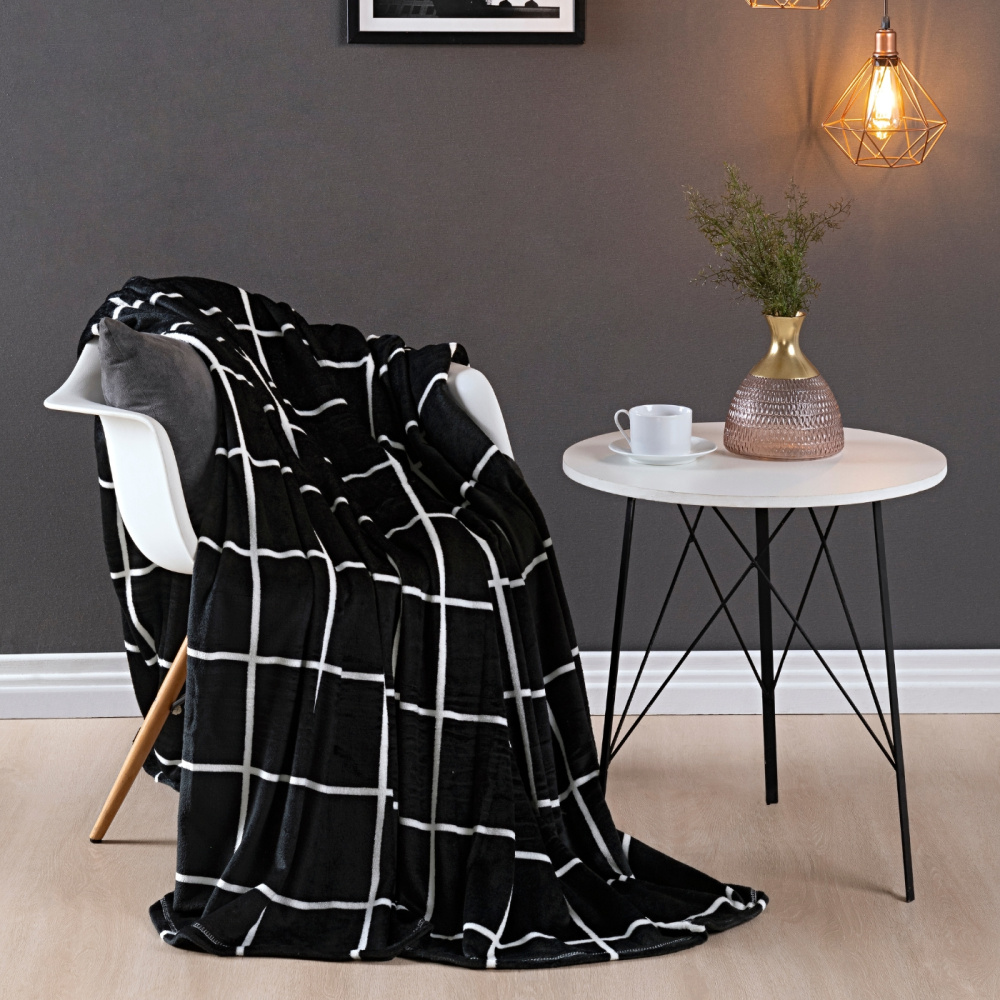 Cobertor Manta Flannel Casal 2,20x1,80m 220g/m² Toque Super Soft Lisboa Grid Preto - imagem 2